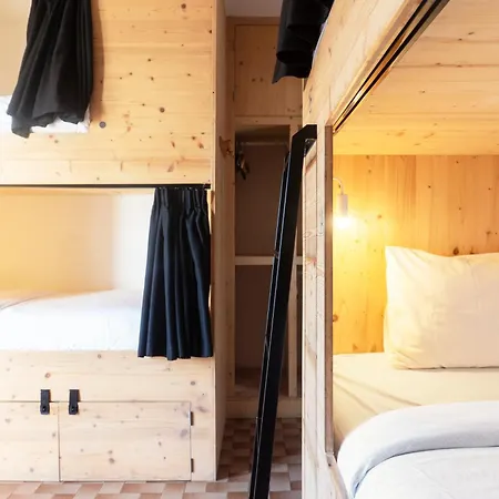 Algarve Surf Camp & * ساغريش