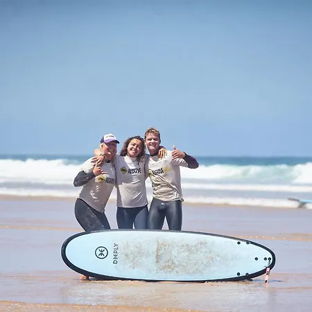 Algarve Surf Camp & ساغريش