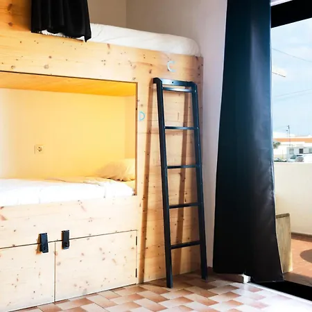 Albergue Algarve Surf Camp & Sagres