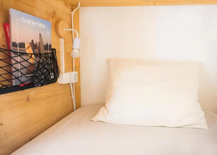 Hostel Algarve Surf Camp & Σάγκρες